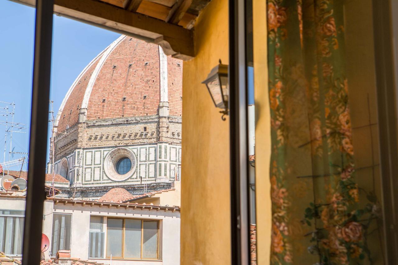 Typical Florentine Apartment Florens Exteriör bild