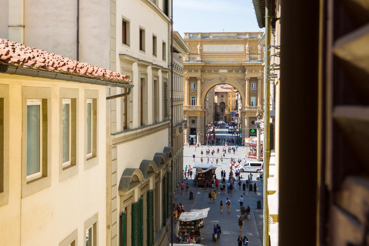 Typical Florentine Apartment Florens Exteriör bild