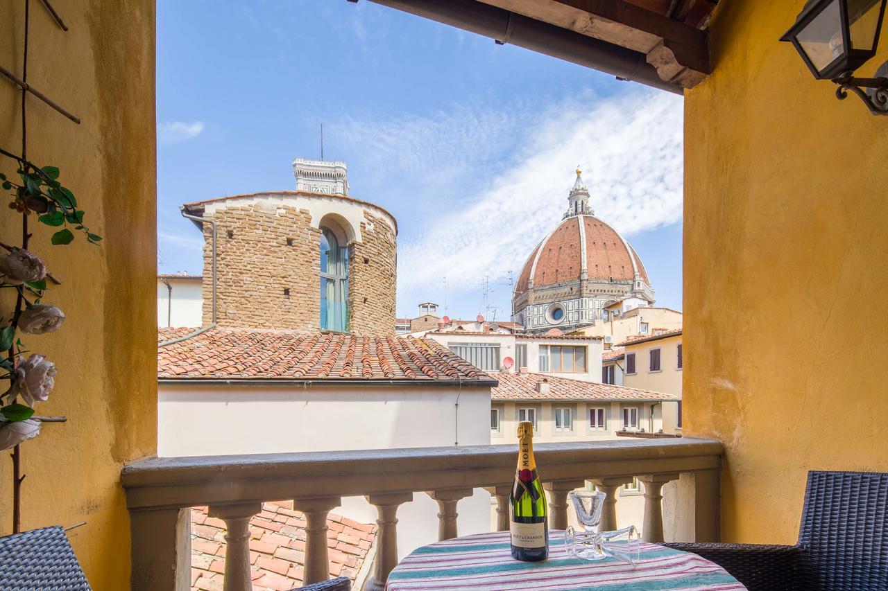 Typical Florentine Apartment Florens Exteriör bild