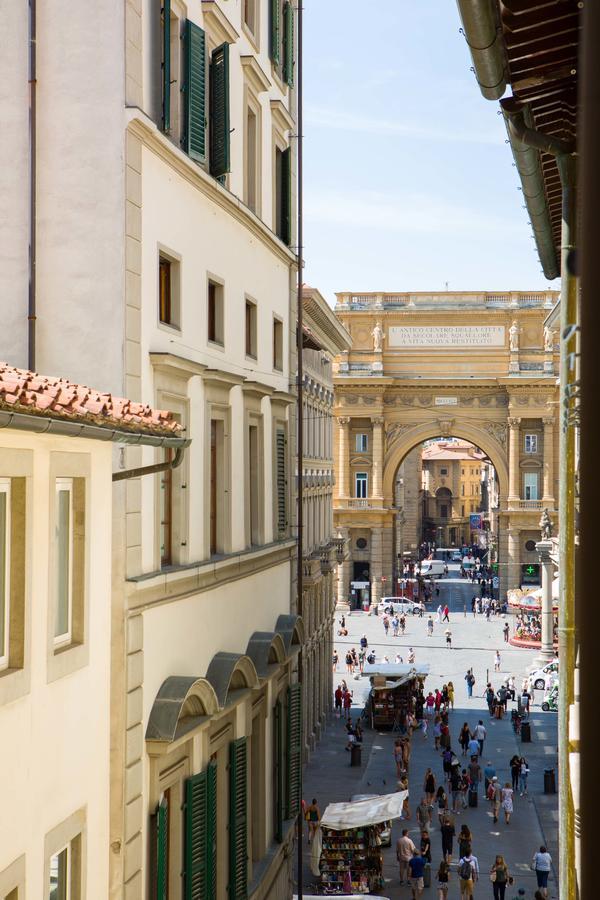 Typical Florentine Apartment Florens Exteriör bild