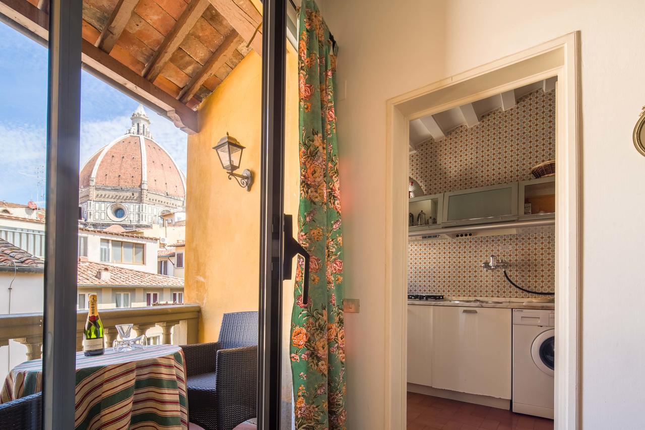 Typical Florentine Apartment Florens Exteriör bild